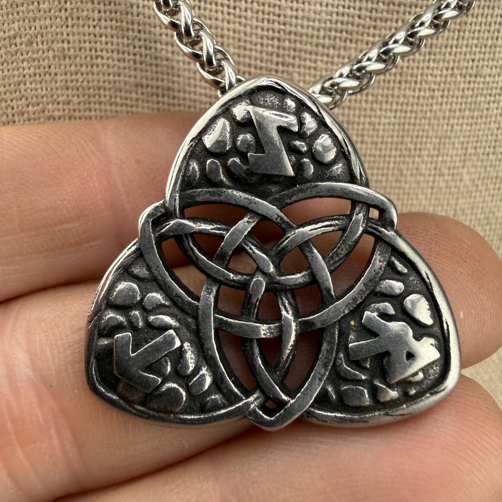 Estate Celtic Nordic Viking Necklace Silver Tone Triquetra Knot 24in